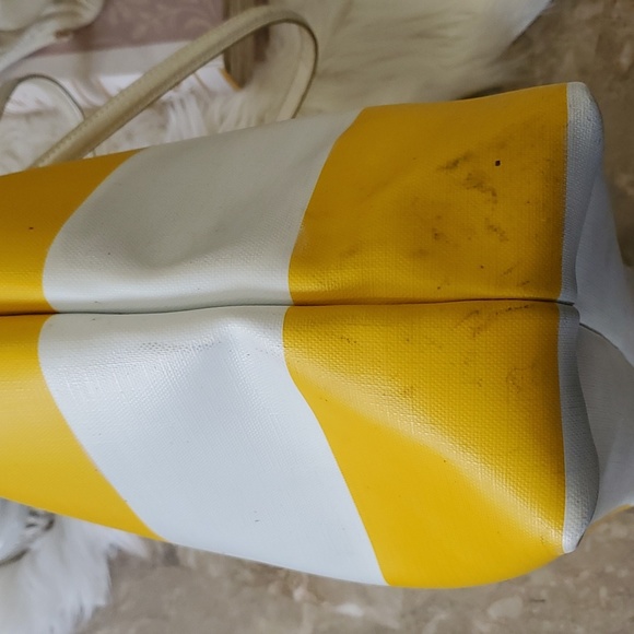 Coach sunburst yellow white stripe shoulder bag - Picture 6 of 16